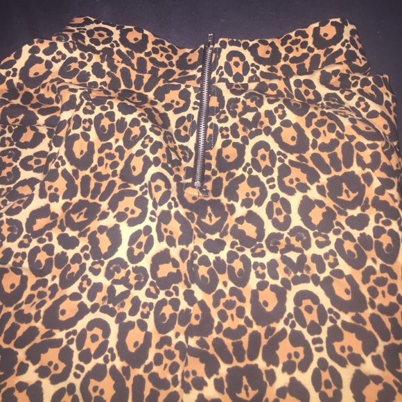 H&M skirt ✨ Black Friday  sales✨ - Picture 2 of 4